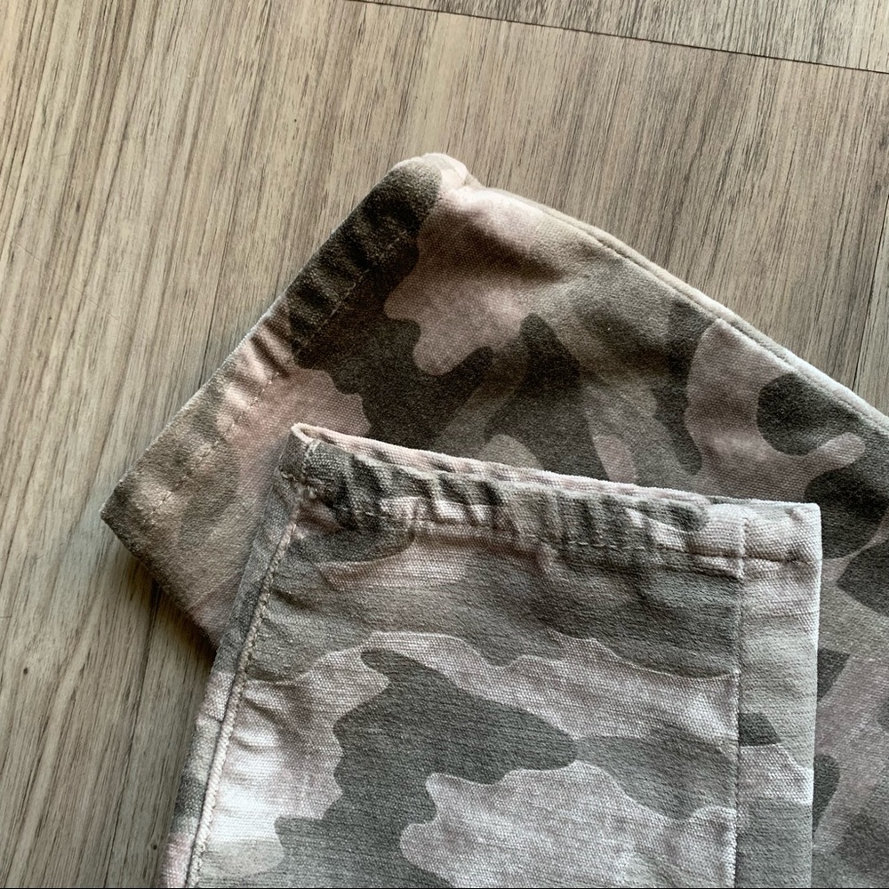 Pilcro and the Letterpress Grey Silver Camo Velvet High-Rise Skinny Pant - Picture 5 of 11